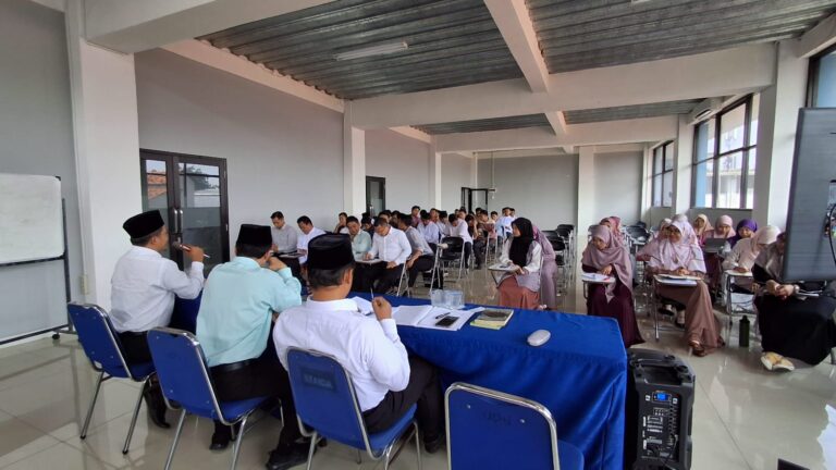 Fakultas Sains dan Teknologi Universitas Darunnajah Gelar FGD Evaluasi Kerja Sama dengan Stakeholders